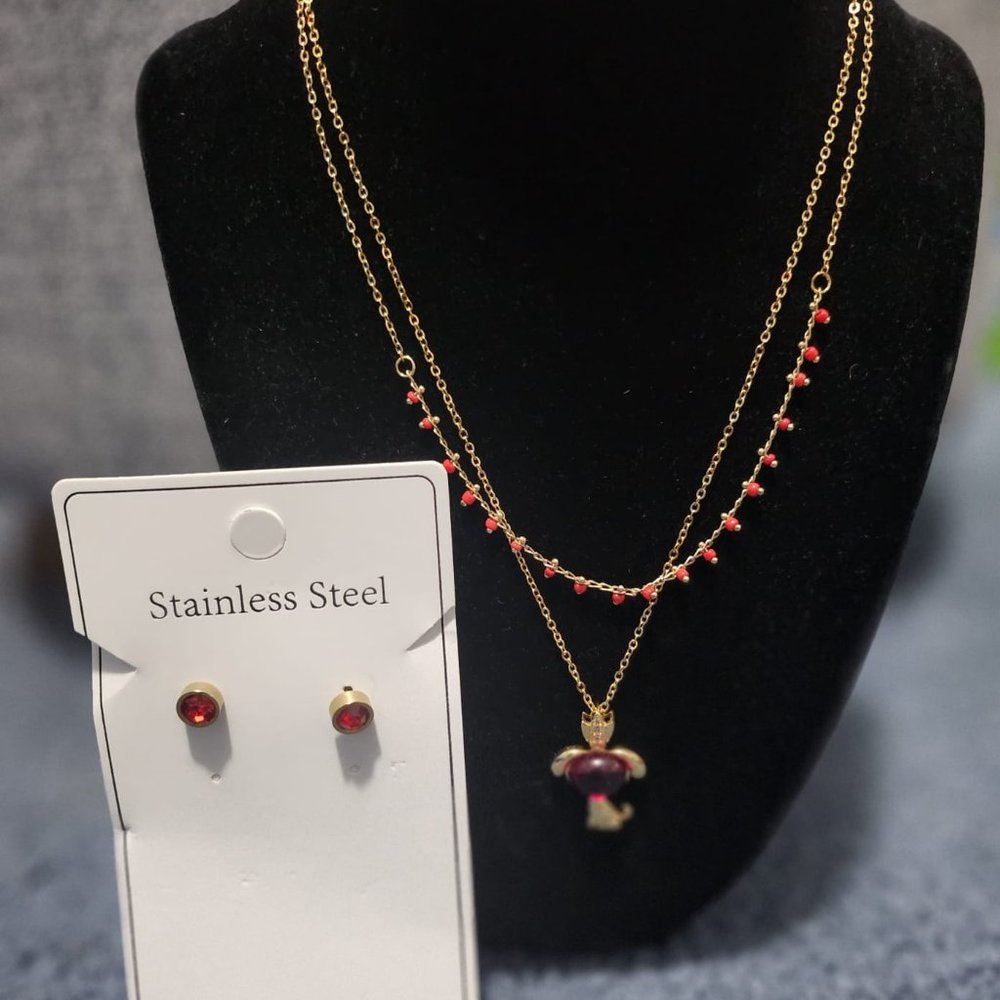 beautiful stainless steel kitten collar perfect for the princesses of the home